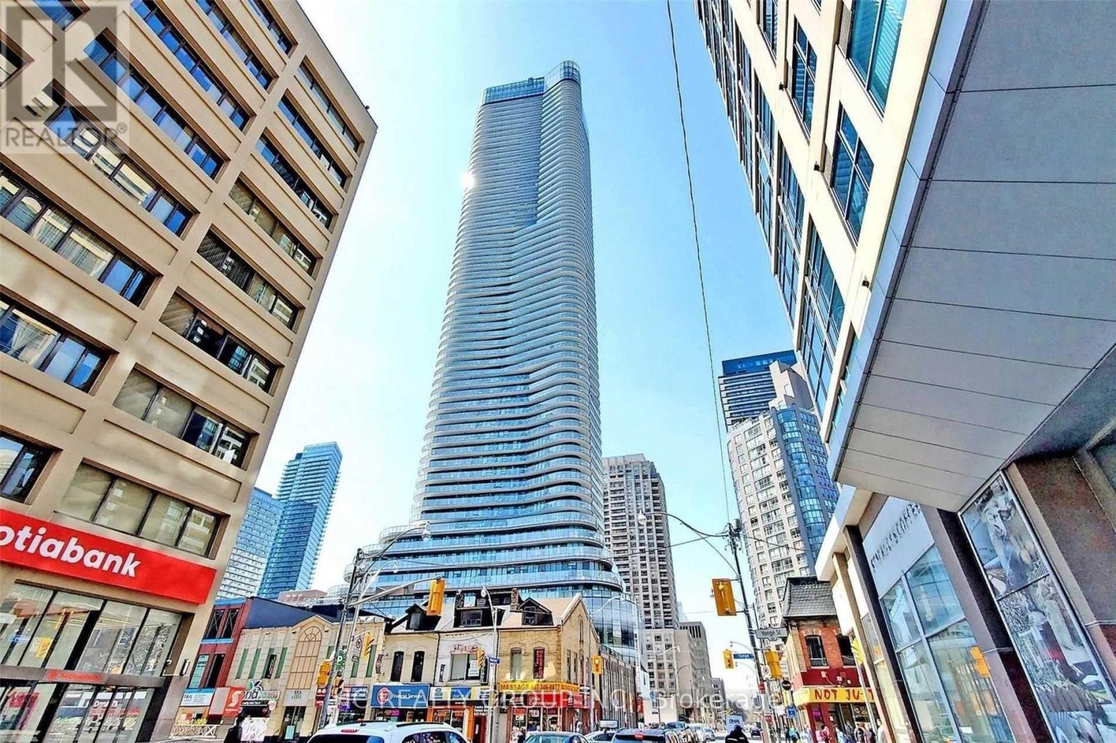3408 - 11 Wellesley Street W, Toronto, Ontario  M4Y 0G4 - Photo 2 - C12187255
