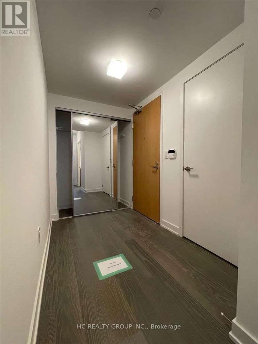 3408 - 11 Wellesley Street W, Toronto, Ontario  M4Y 0G4 - Photo 8 - C12187255