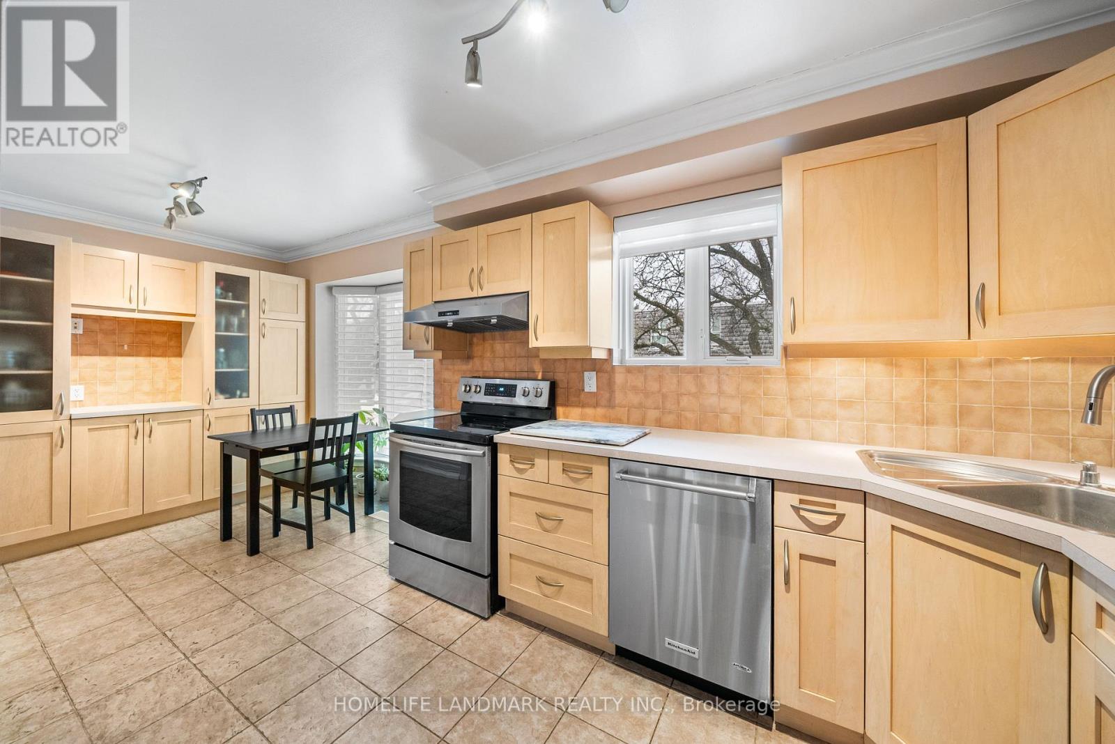 89 Scenic Mill Way, Toronto, Ontario  M2L 1S9 - Photo 11 - C12187256