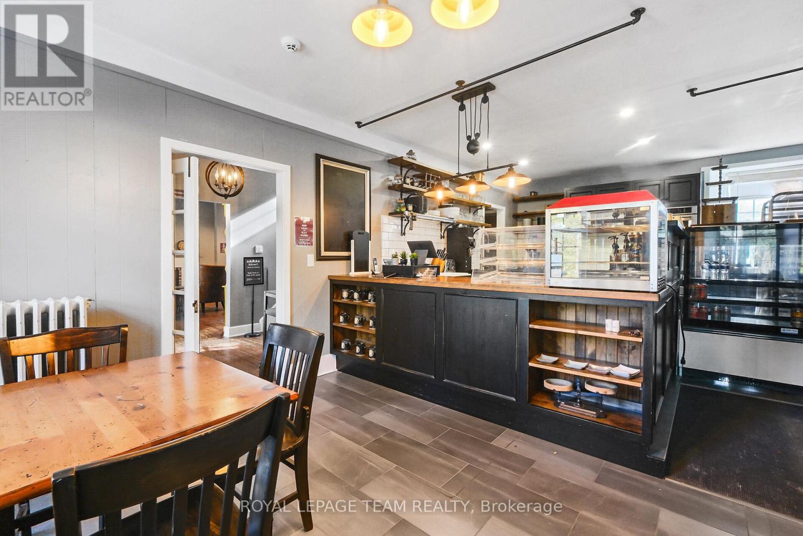 6 Spencer Street, Edwardsburgh/cardinal, Ontario  K0E 1X0 - Photo 4 - X12077335