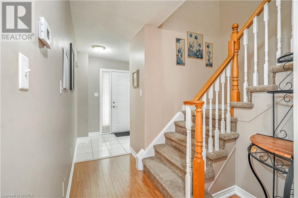 4 Courtland Drive Unit# A, Brantford, Ontario N3R 7V8 - Photo 8 - 40734066