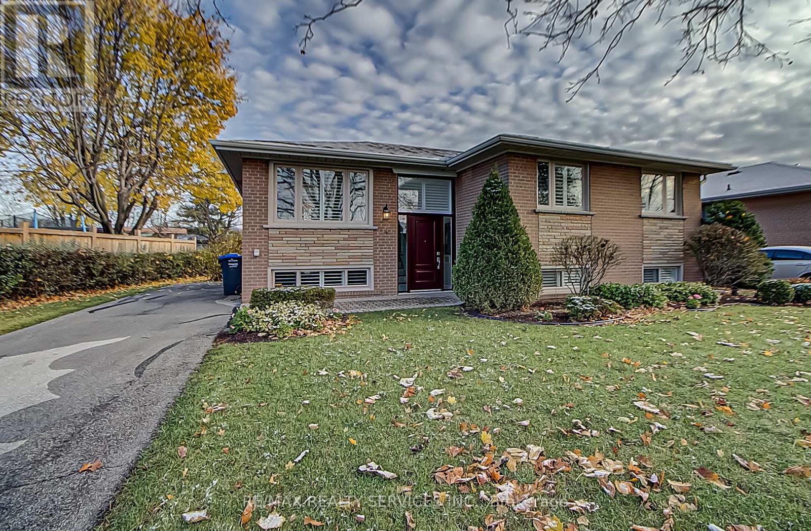 4 RIDGETOP AVENUE, Brampton, Ontario