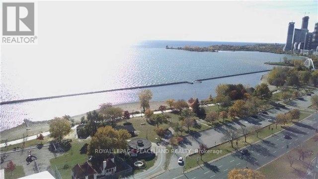 1602 - 1900 Lake Shore Boulevard W, Toronto, Ontario  M6S 1A4 - Photo 3 - W12187284