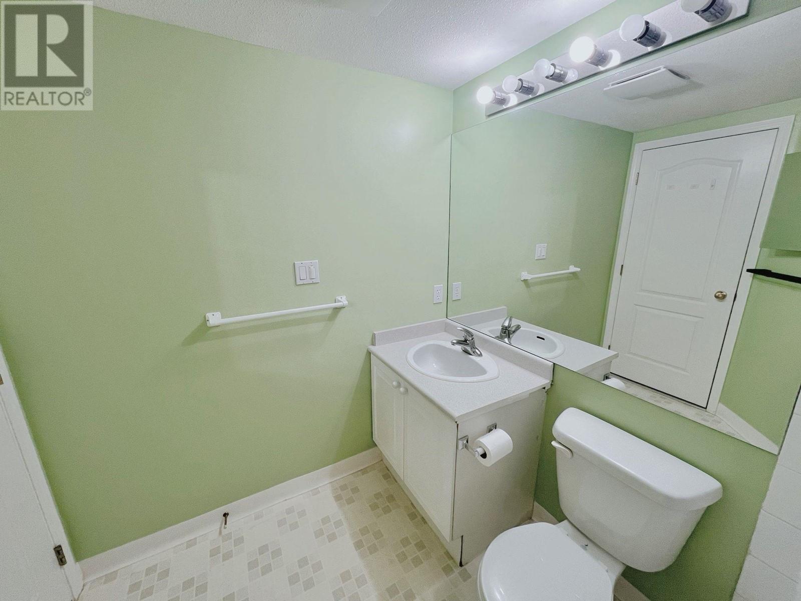 201 3733 Norfolk Street, Burnaby, British Columbia  V5G 4V5 - Photo 11 - R3009165