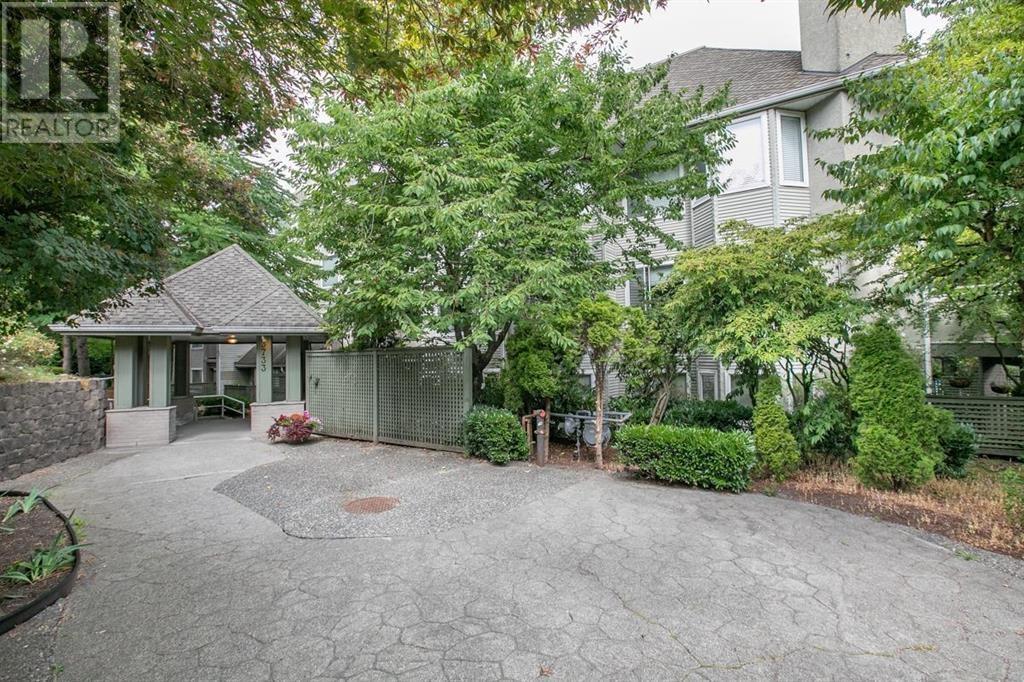 201 3733 Norfolk Street, Burnaby, British Columbia  V5G 4V5 - Photo 12 - R3009165