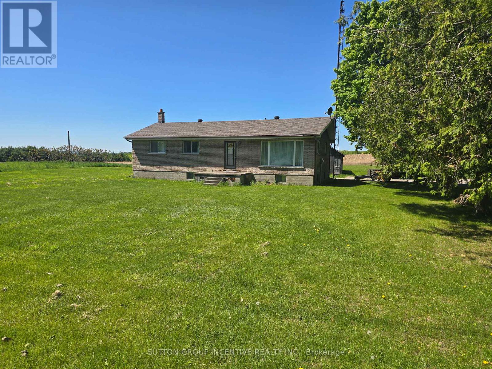 2202 Newton Street, Tay (Victoria Harbour), Ontario  L0K 2A0 - Photo 6 - S12187297