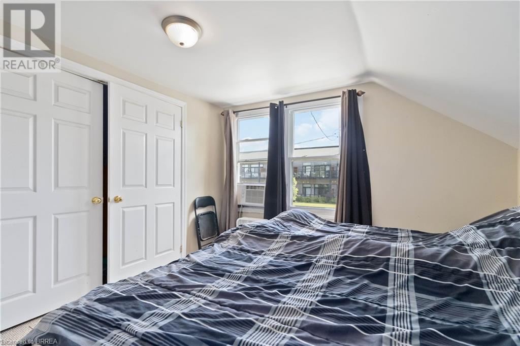 24 John Street, Brantford, Ontario  N3T 4H7 - Photo 34 - 40709757