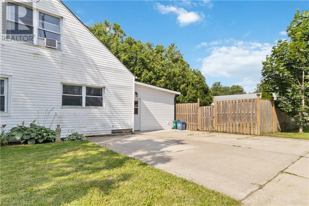 24 John Street, Brantford, Ontario  N3T 4H7 - Photo 47 - 40709757