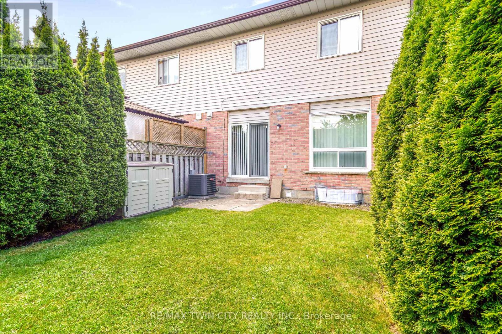 A - 4 Courtland Drive, Brantford, Ontario  N3R 7V8 - Photo 37 - X12181690