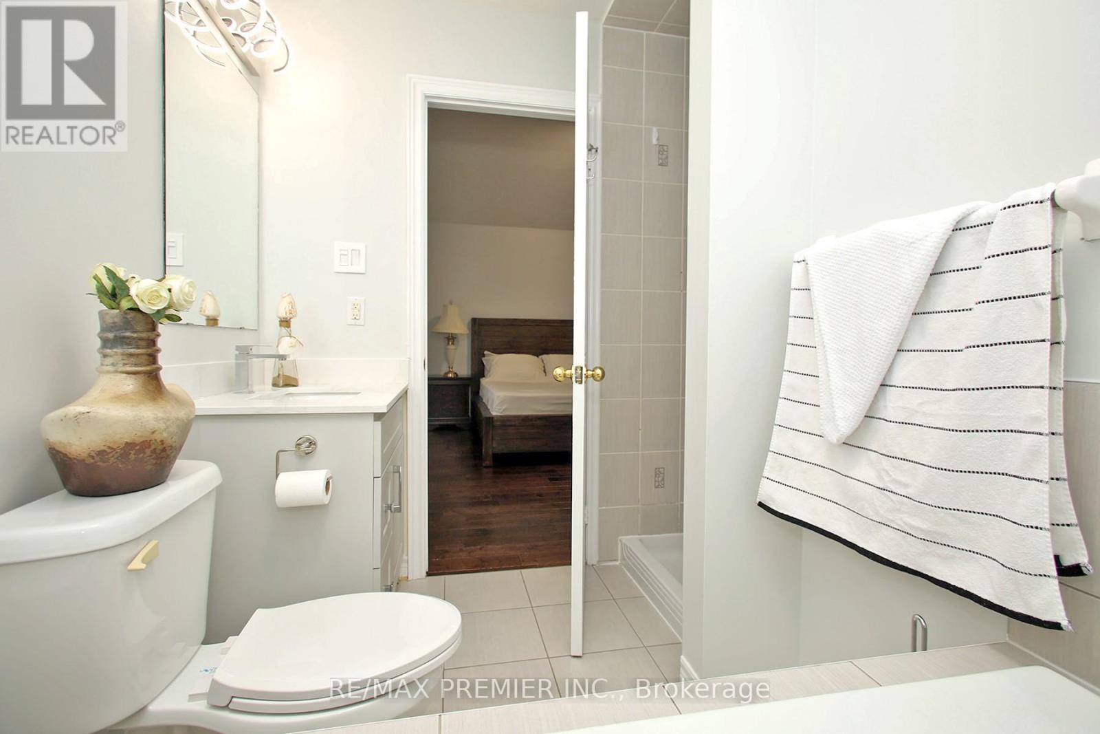 53 Baby Pointe Trail, Brampton (Northwest Brampton), Ontario  L7A 0W4 - Photo 24 - W12174683