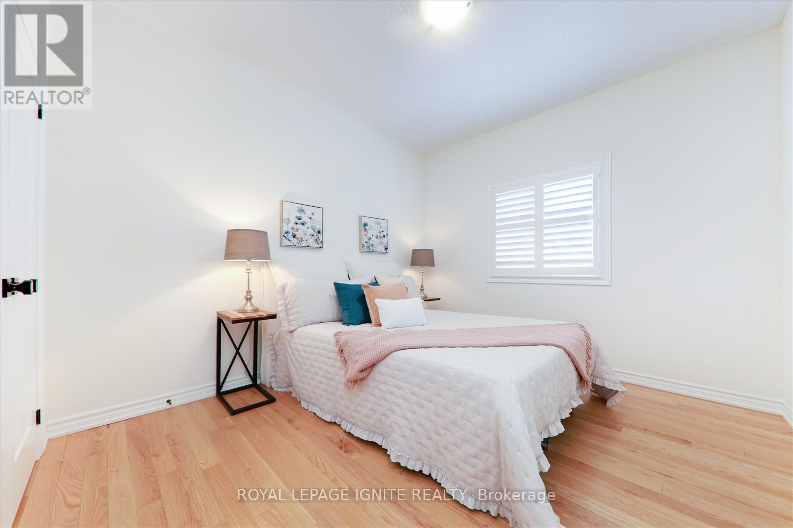 301 Danny Wheeler Boulevard, Georgina, Ontario  L4P 0K1 - Photo 31 - N12163844