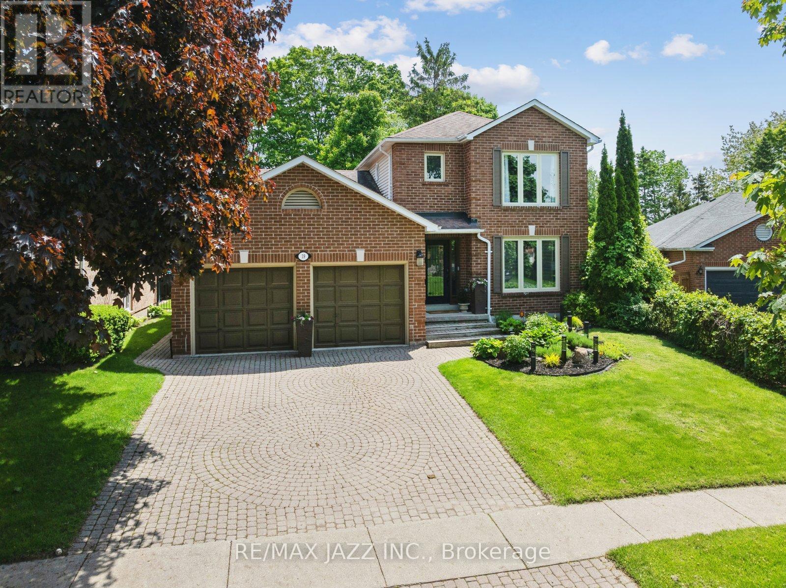 19 VALLEYCREST DRIVE, Clarington, Ontario