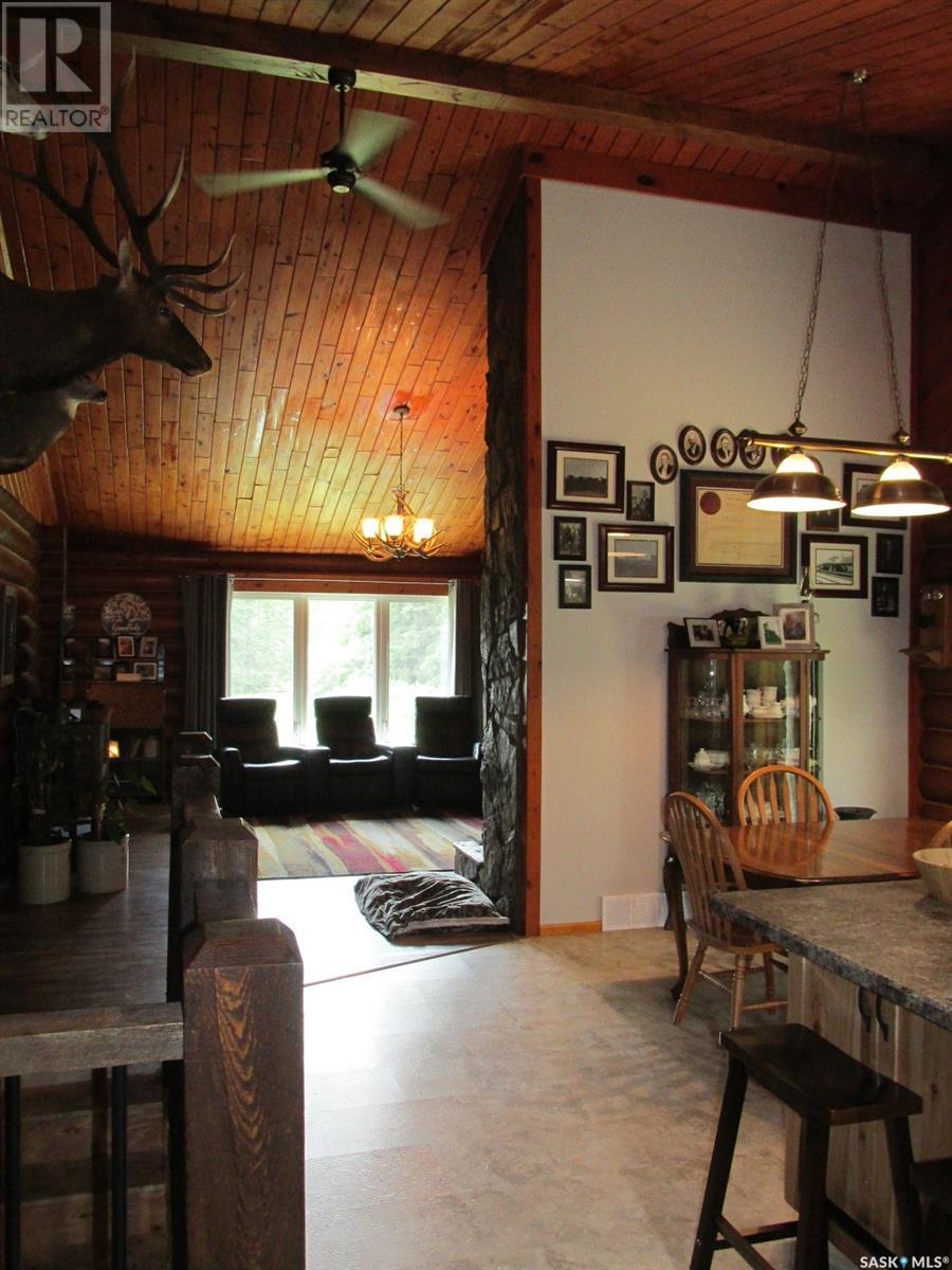 Garrick Log Home Acreage, Torch River Rm No. 488, Saskatchewan  S0J 0M0 - Photo 18 - SK007711