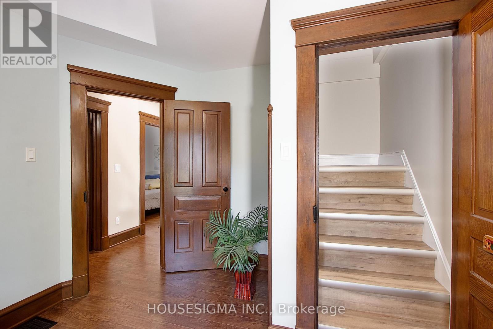 212 Front Street, Stratford, Ontario  N5A 4H7 - Photo 19 - X12139069
