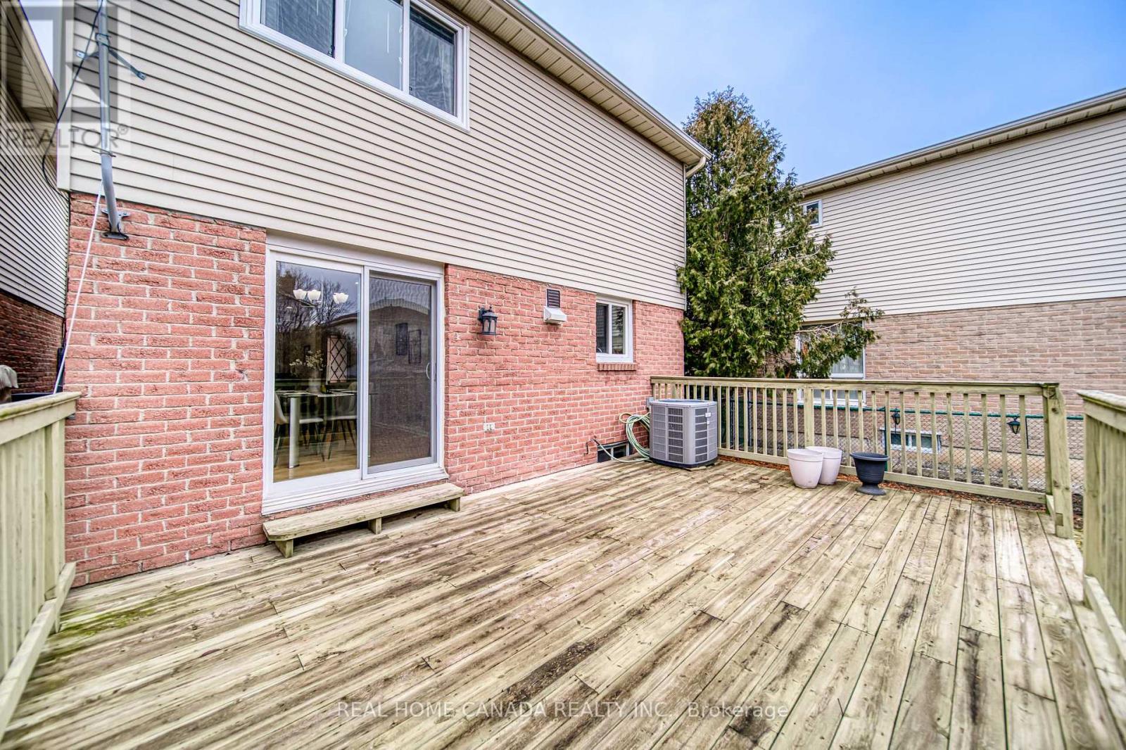 6051 Fullerton Crescent, Mississauga, Ontario  L5N 3A3 - Photo 29 - W12185263