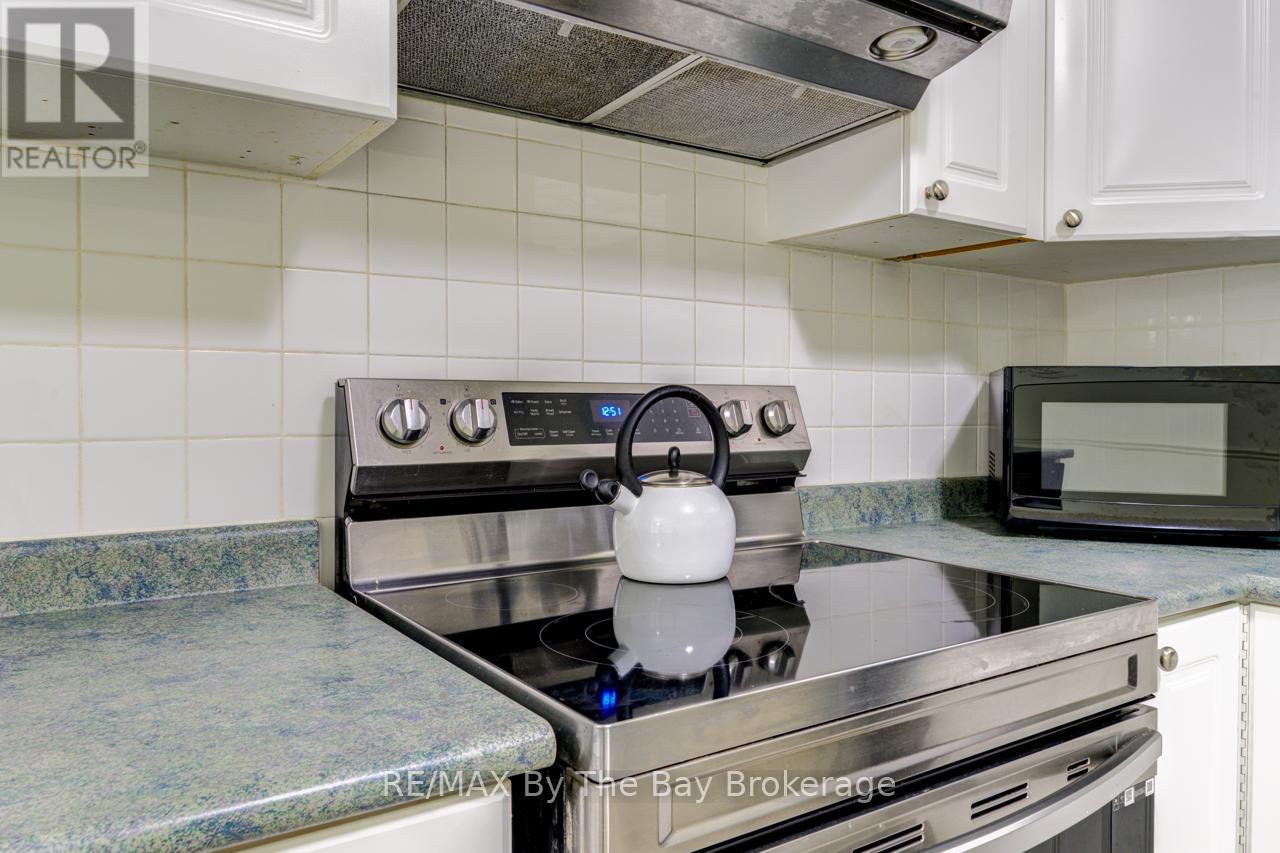 139 Dyer Drive, Wasaga Beach, Ontario  L9Z 1M1 - Photo 11 - S12187345