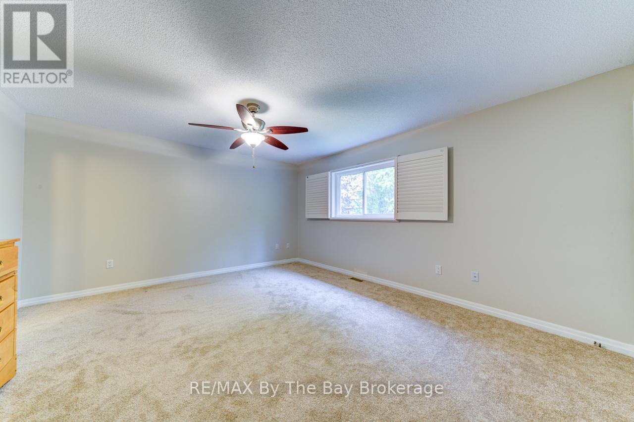 139 Dyer Drive, Wasaga Beach, Ontario  L9Z 1M1 - Photo 18 - S12187345