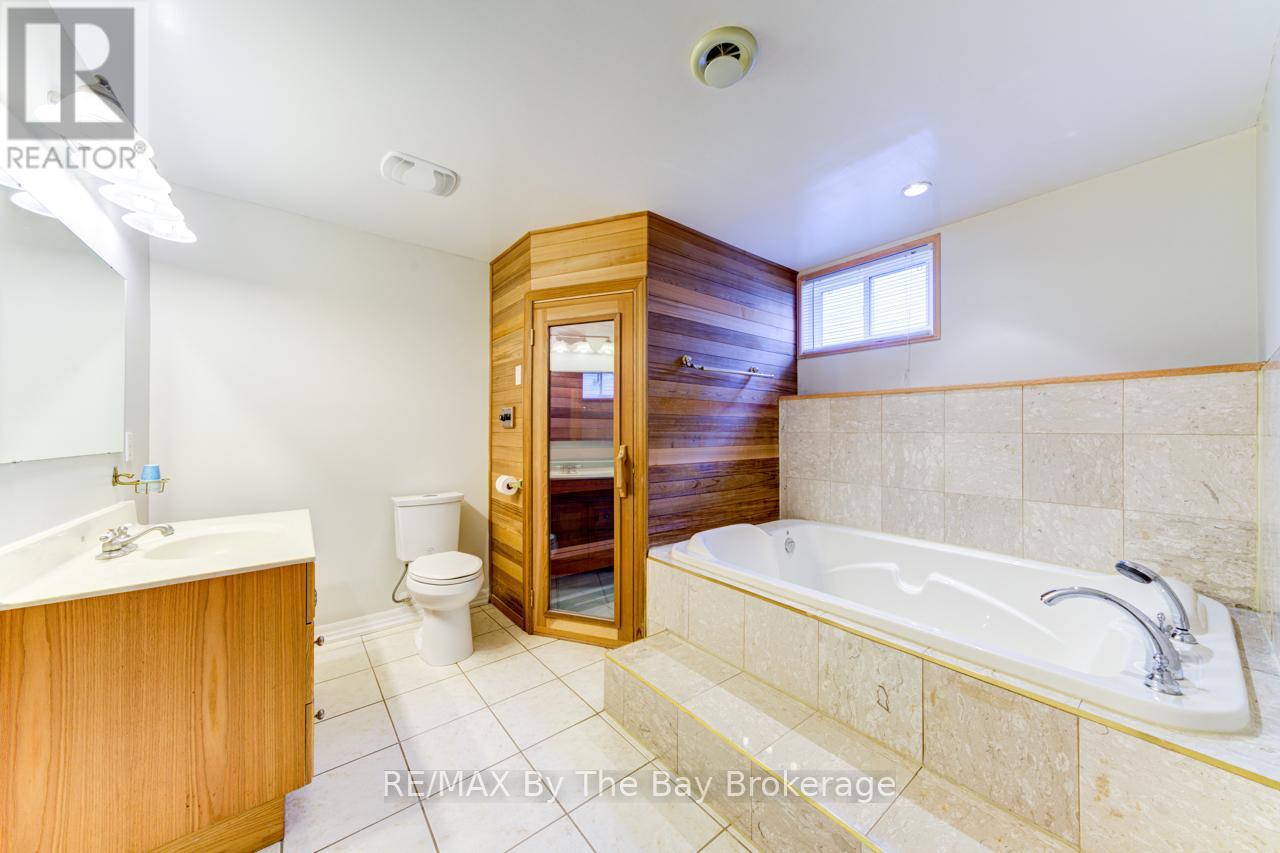 139 Dyer Drive, Wasaga Beach, Ontario  L9Z 1M1 - Photo 36 - S12187345