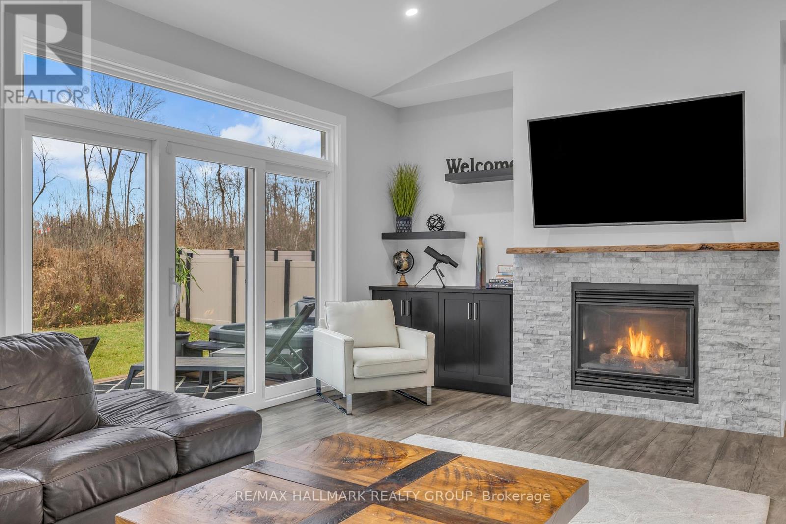 1077 Shearer Drive, Brockville, Ontario  K6V 7K1 - Photo 11 - X12187357