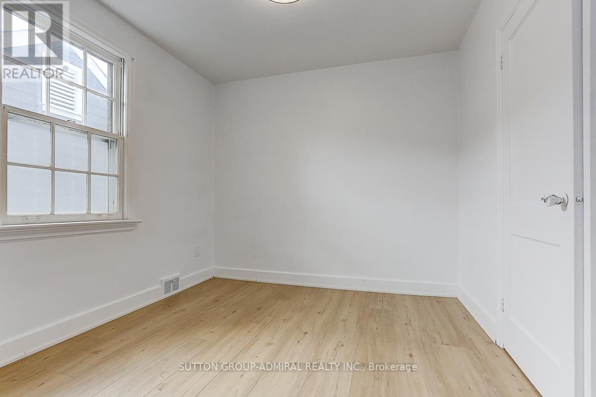 25 Howard Avenue, Oakville, Ontario  L6J 3Y2 - Photo 32 - W12174729