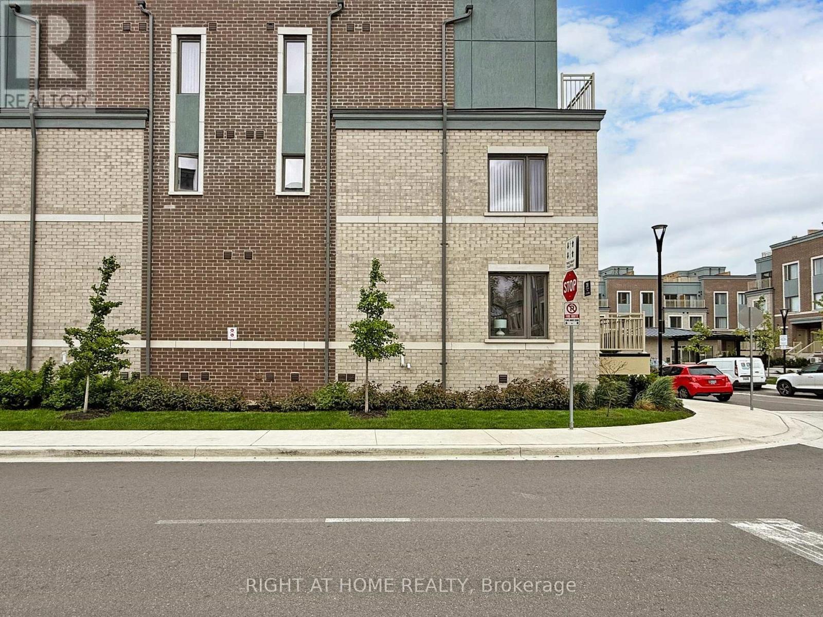 Property at 173 - 20 LLOYD JANES LANE image 4