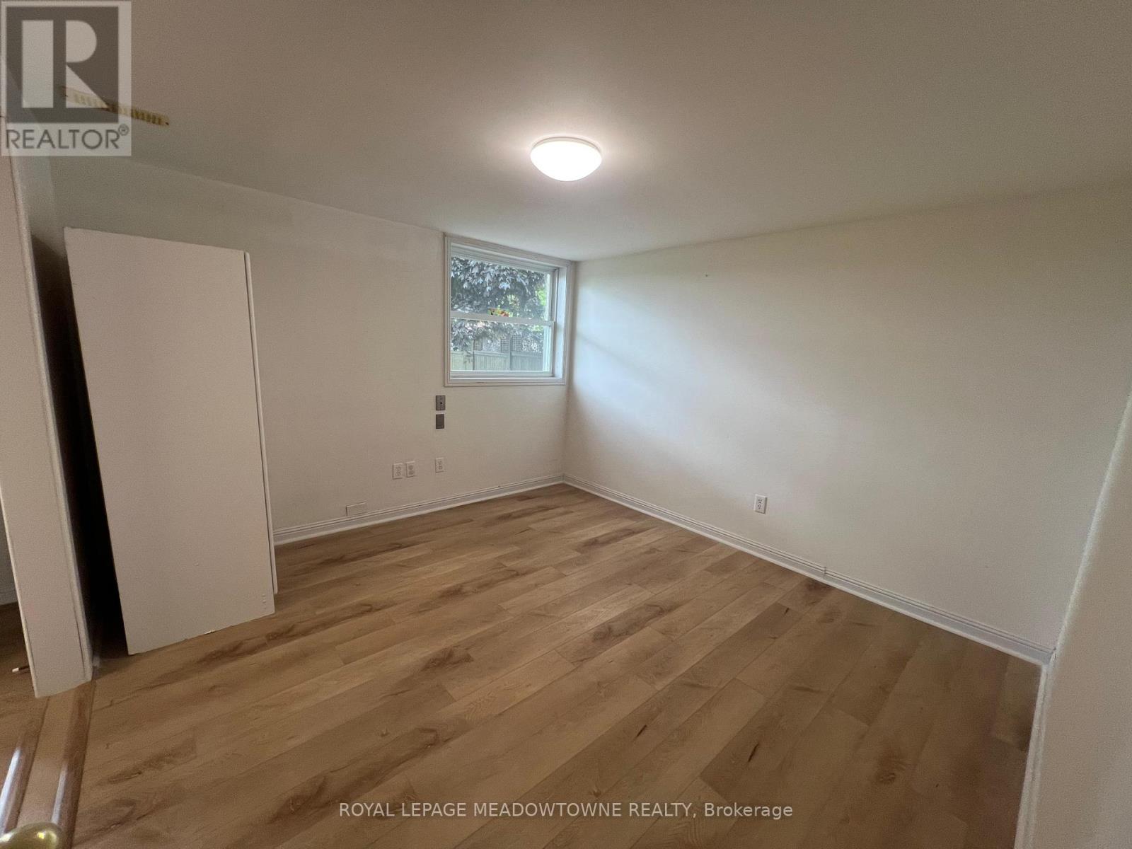 Lower - 44 Lauris Avenue, Cambridge, Ontario  N1R 5L4 - Photo 19 - X12184614