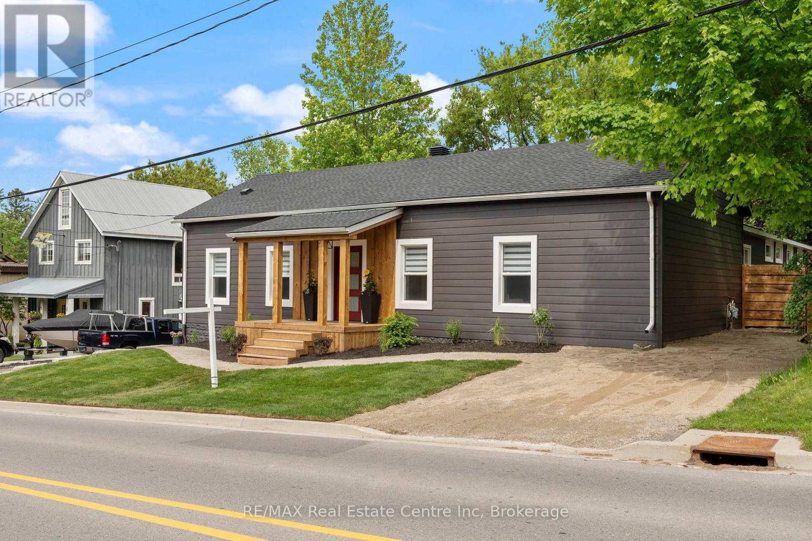 1283 Swan Street, North Dumfries, Ontario  N0B 1E0 - Photo 4 - X12187366