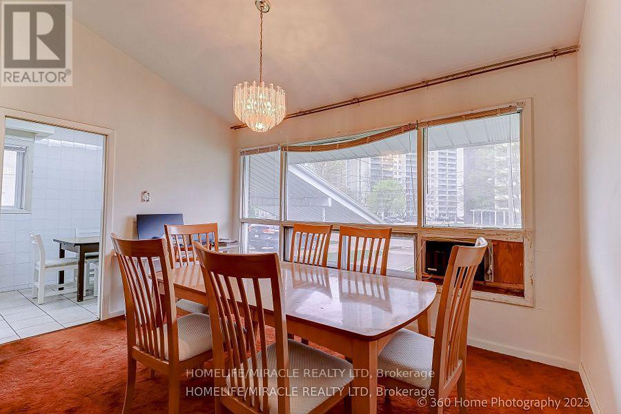 268 Roywood Drive, Toronto, Ontario  M3A 2E6 - Photo 8 - C12187379