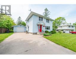 8 TWEEDSMUIR PLACE, Deep River, Ontario