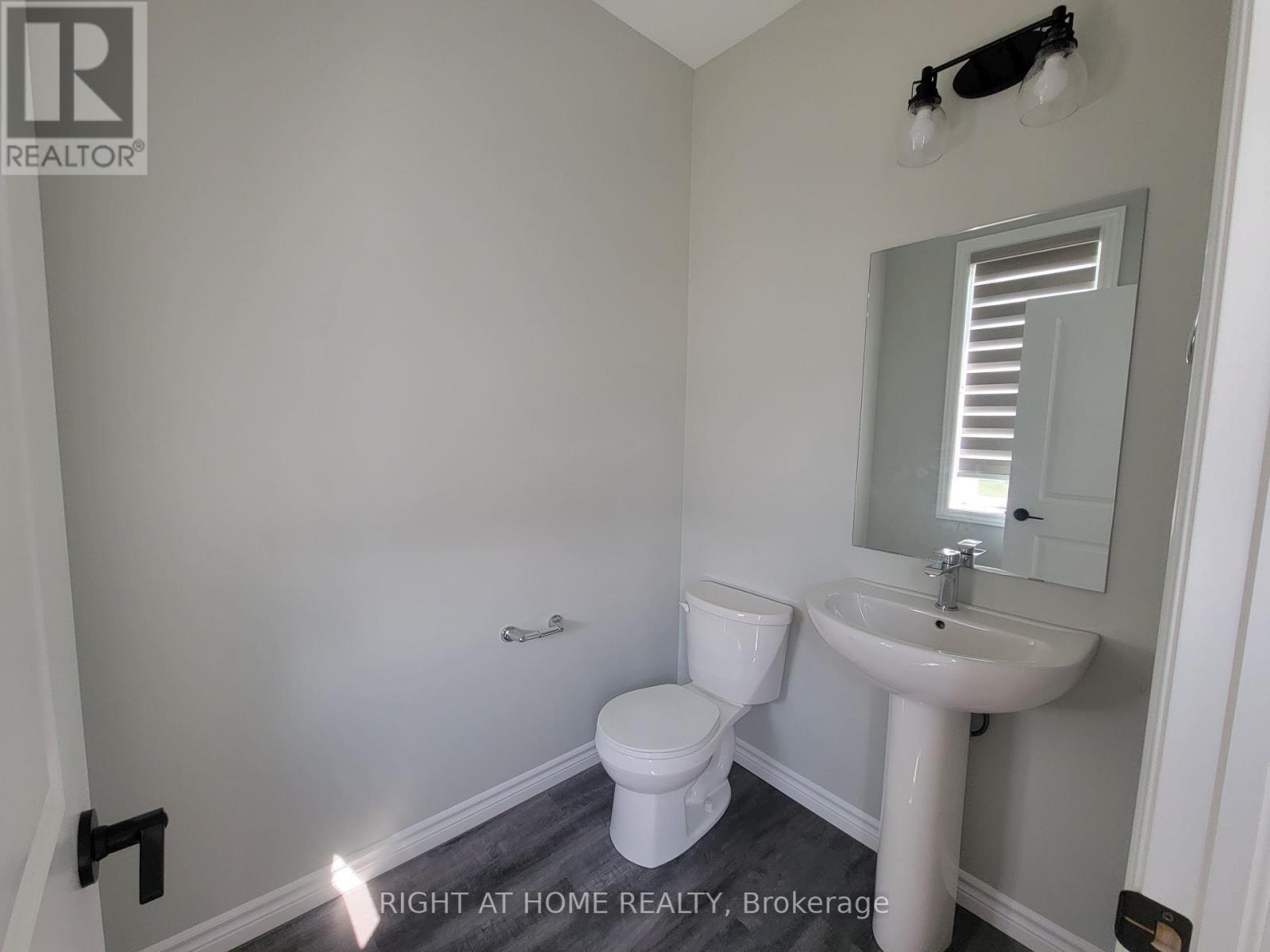 72 - 435 Callaway Road, London North, Ontario  N6G 2N1 - Photo 12 - X12187024