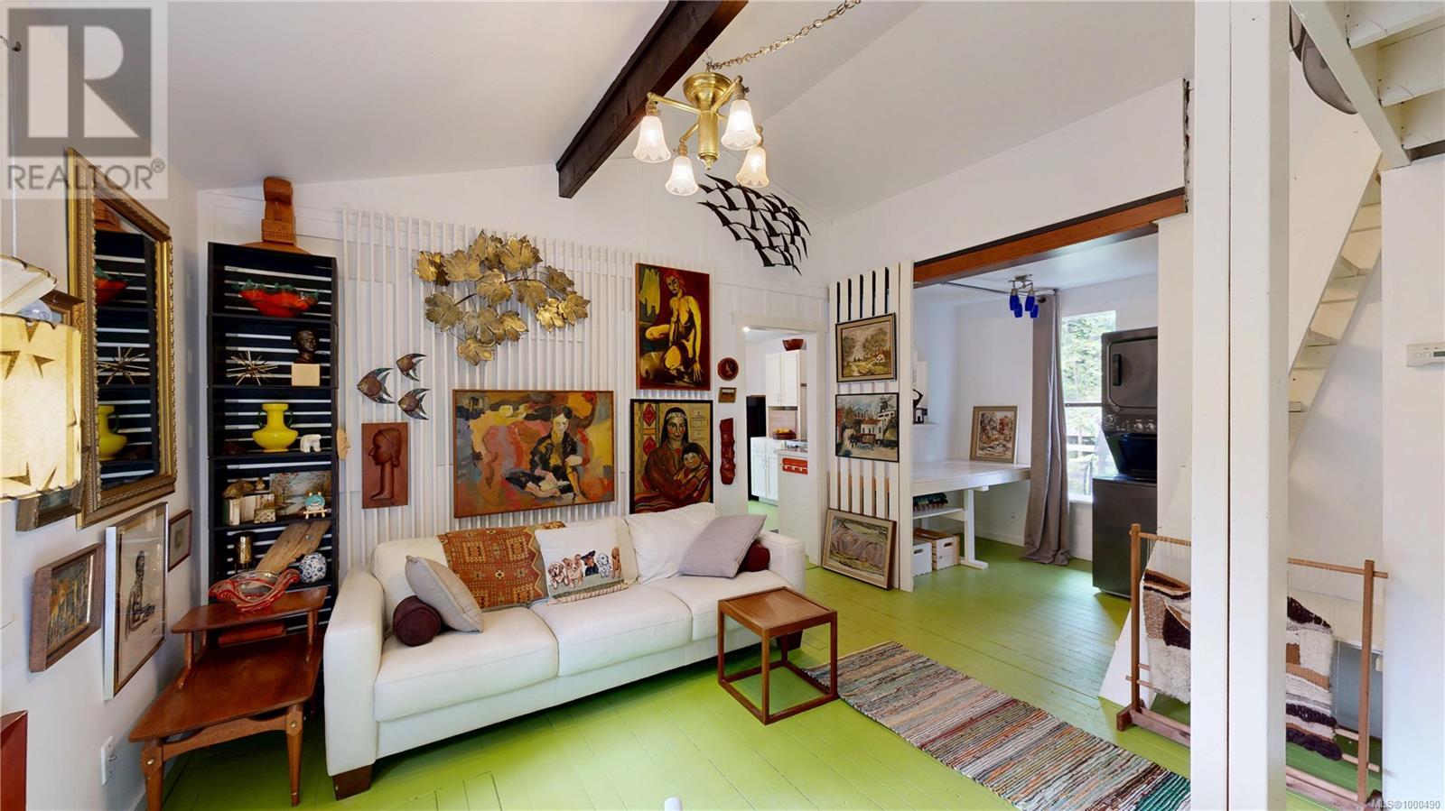 Property at 375 Hemlock Ave image 5