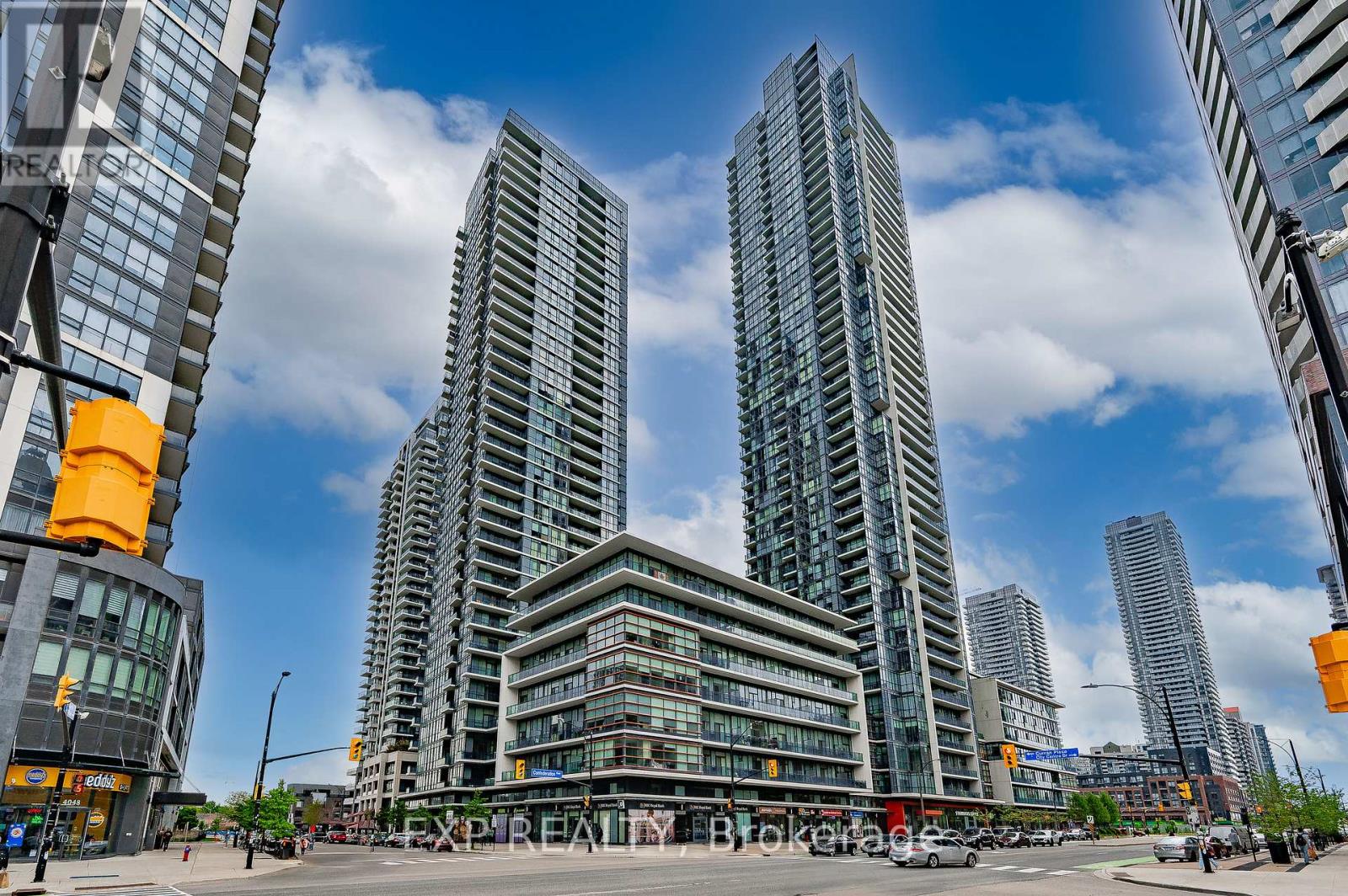 2103 - 4065 Brickstone Mews, Mississauga (City Centre), Ontario  L5B 0G3 - Photo 2 - W12187361
