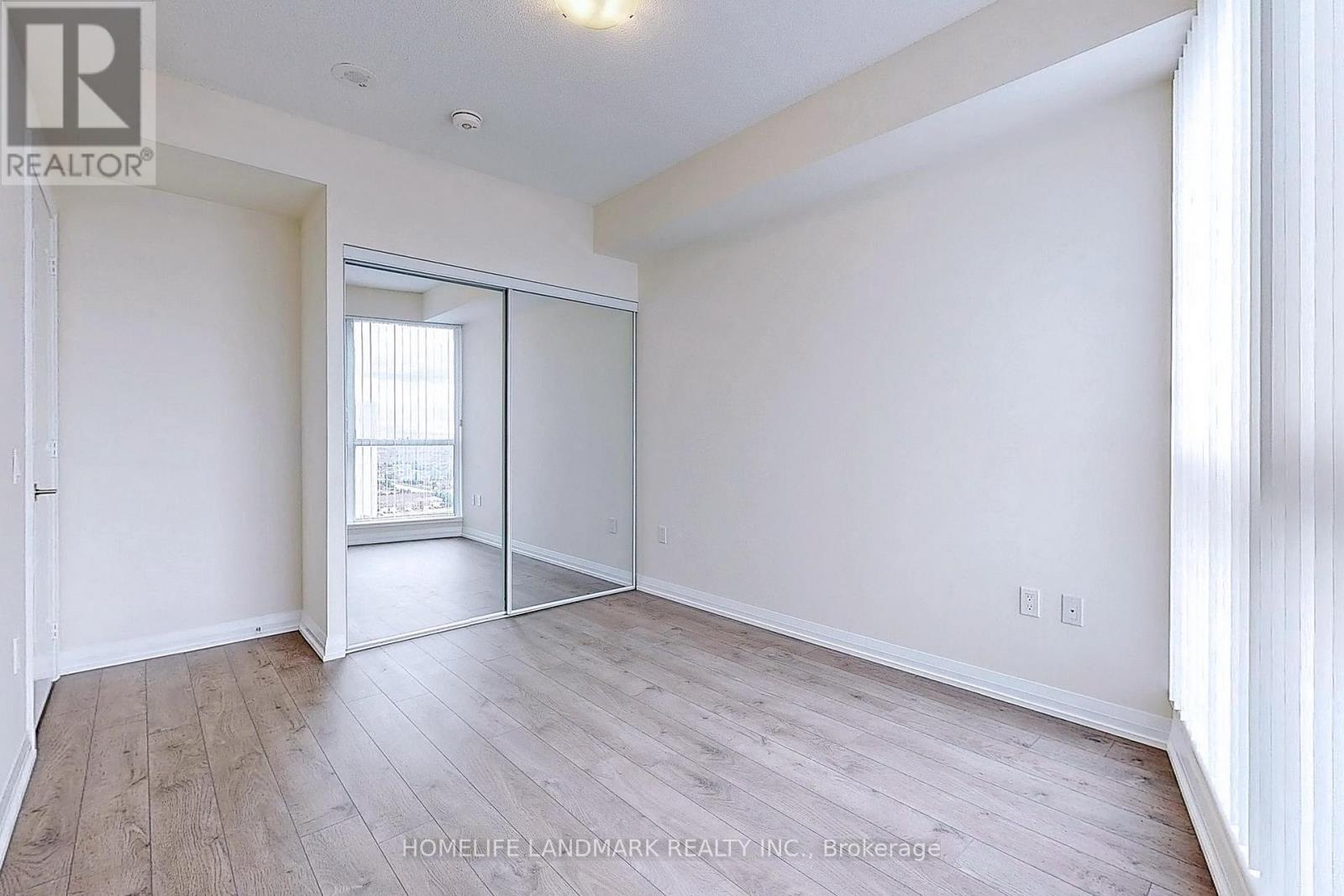1815 - 35 Watergarden Drive, Mississauga (Hurontario), Ontario  L5R 0G8 - Photo 22 - W12187378