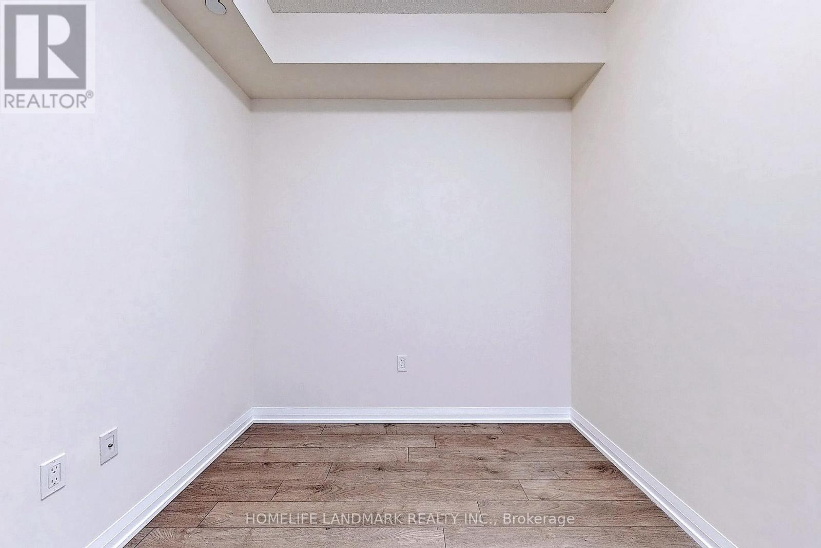 1815 - 35 Watergarden Drive, Mississauga (Hurontario), Ontario  L5R 0G8 - Photo 24 - W12187378