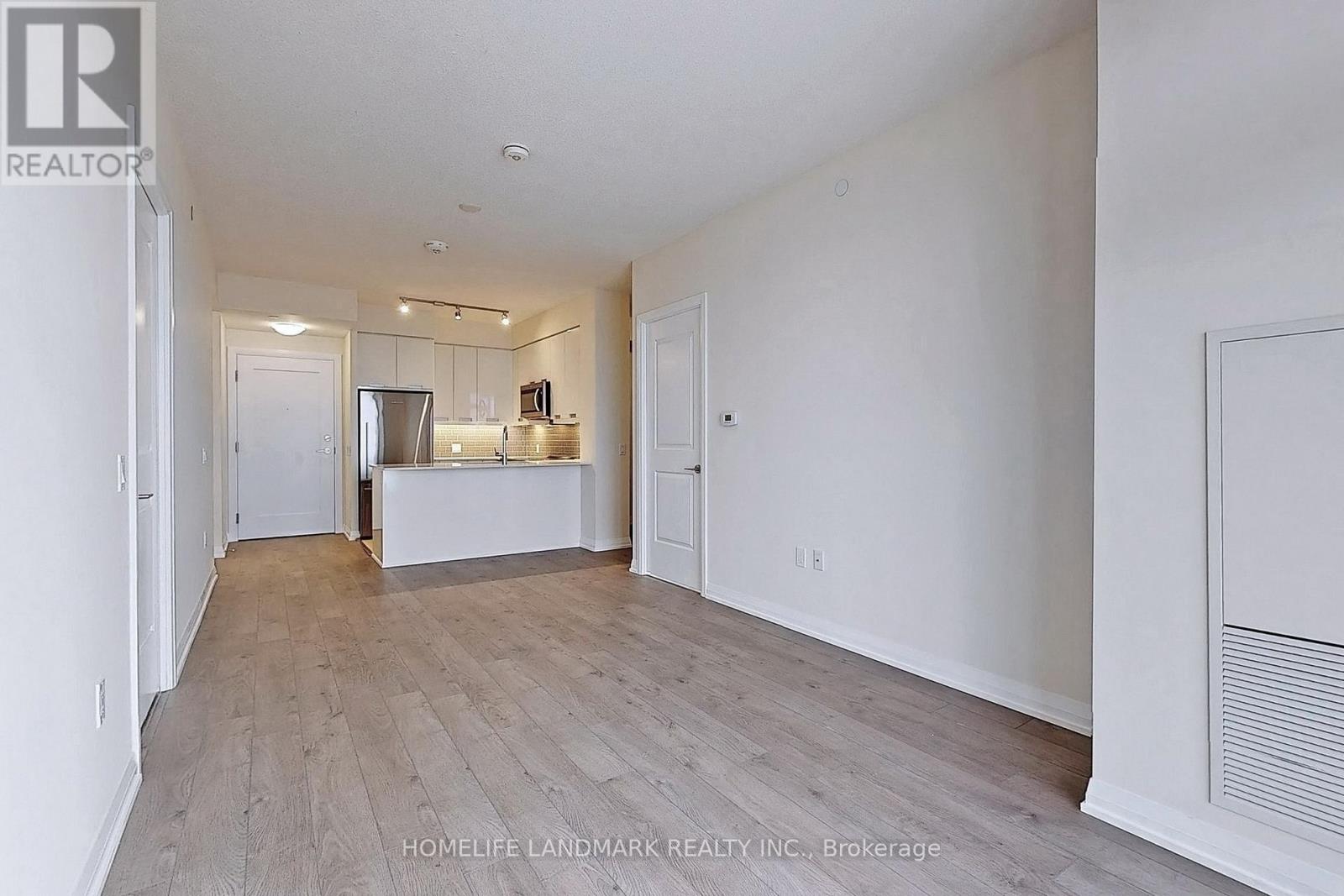1815 - 35 Watergarden Drive, Mississauga (Hurontario), Ontario  L5R 0G8 - Photo 5 - W12187378