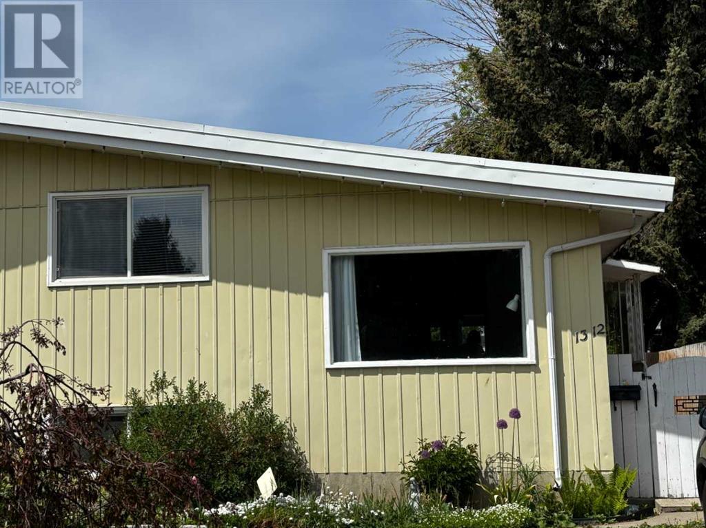Property at 1312 St. Andrew Road N image 1