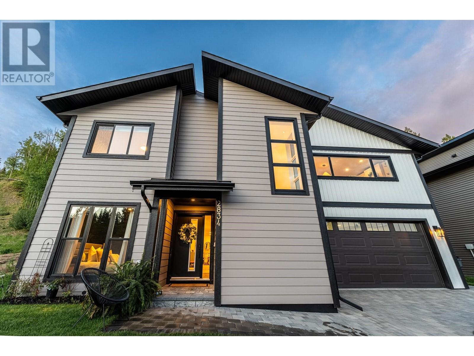 Property at 2834 LINKS DRIVE image 4