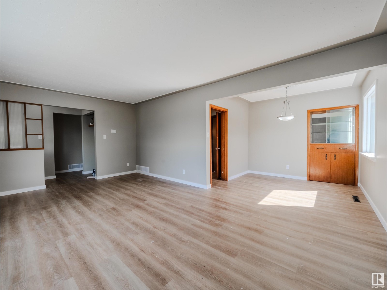 10319 135a Av Nw, Edmonton, Alberta  T5E 2S8 - Photo 8 - E4439783