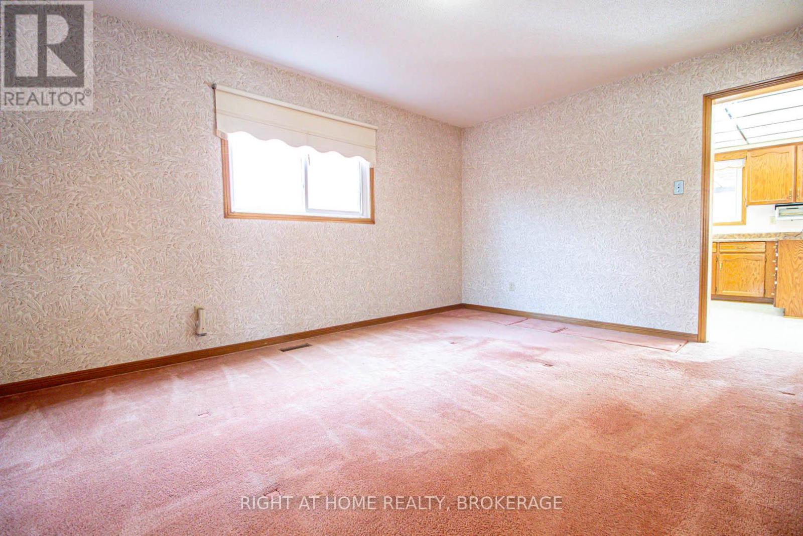 1978 Sandown Road, Mississauga, Ontario  L5M 2Z5 - Photo 7 - W12074704