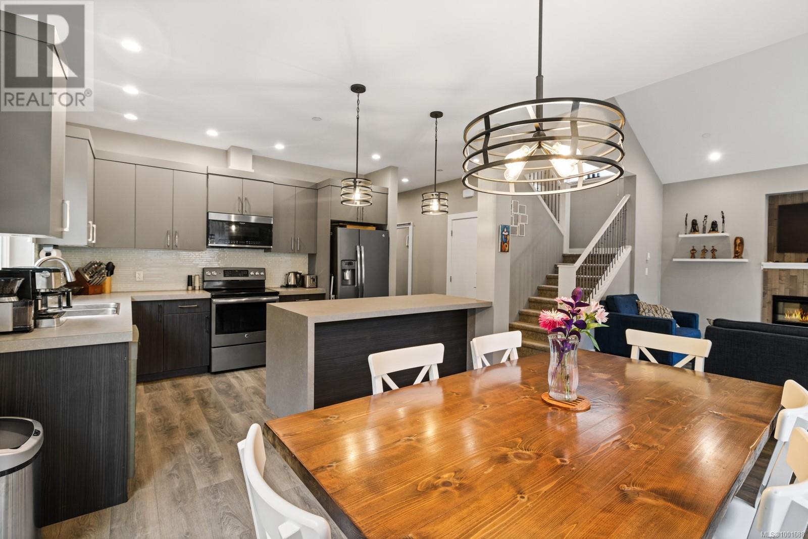 Property at 6512 Arranwood Dr image 1