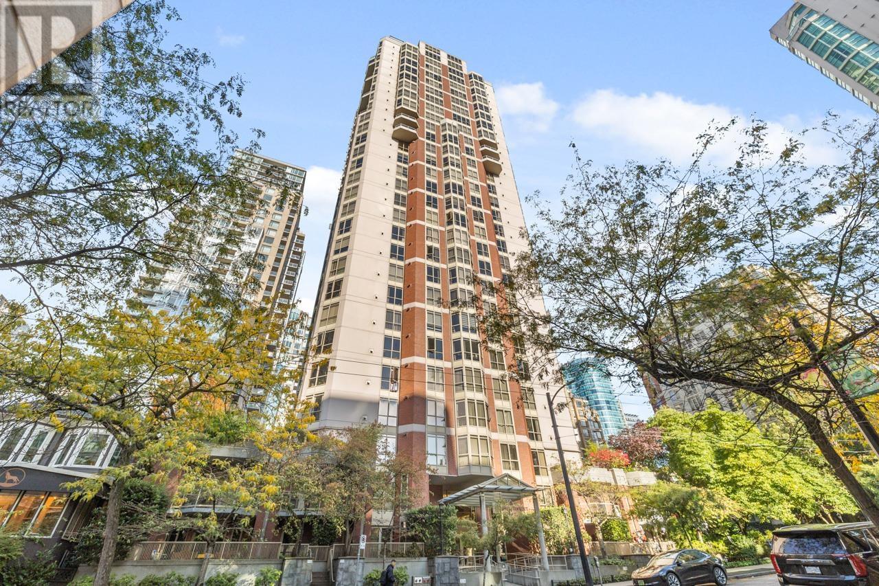 2301 867 HAMILTON STREET, Vancouver, British Columbia