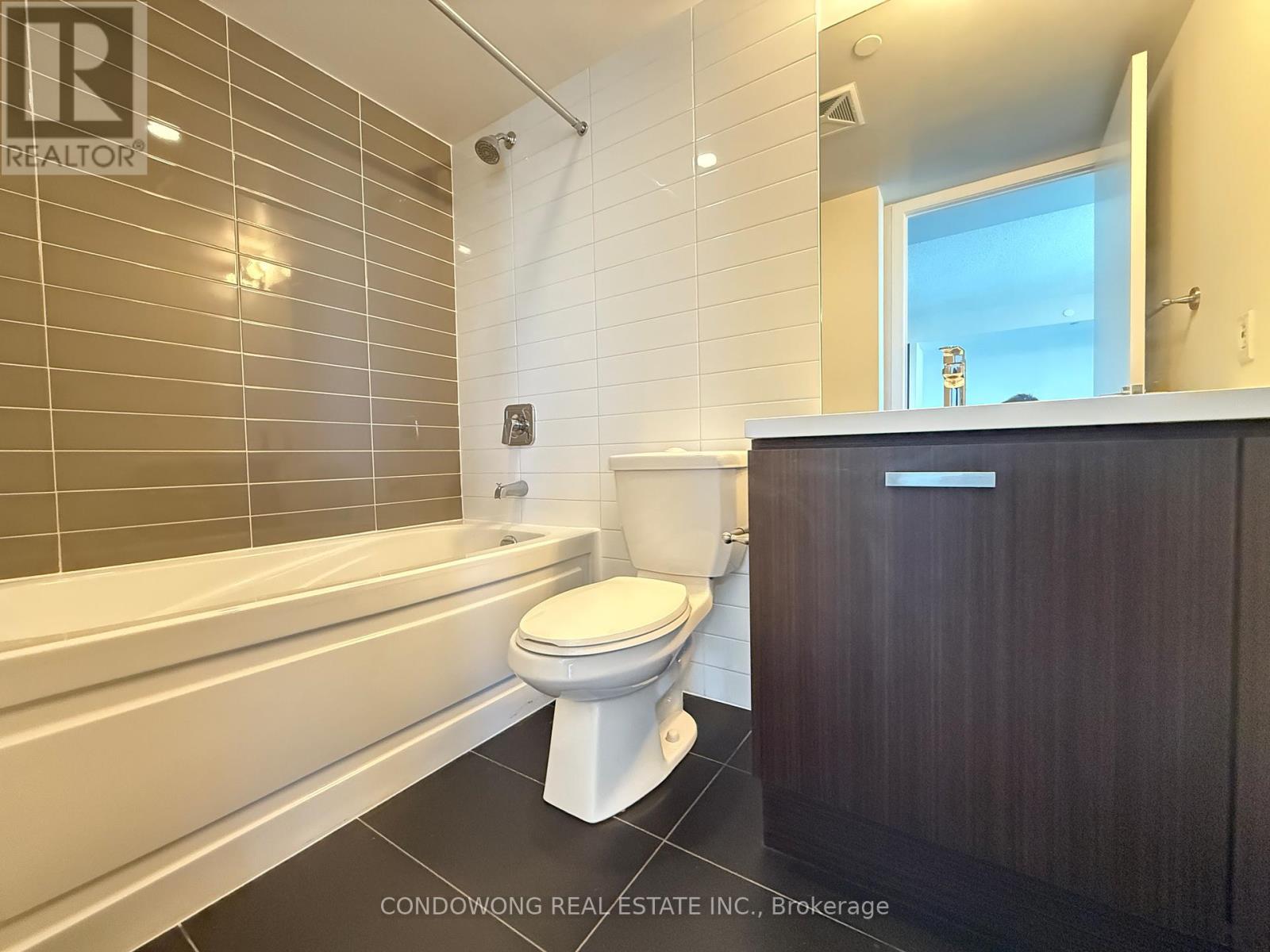 2911 - 125 Redpath Avenue, Toronto, Ontario  M4S 0B5 - Photo 10 - C12187399
