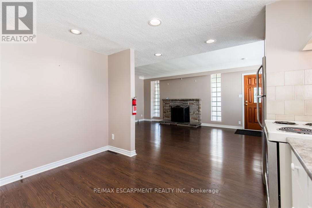 2340 King Street E, Hamilton, Ontario  L8K 1X7 - Photo 22 - X12185444