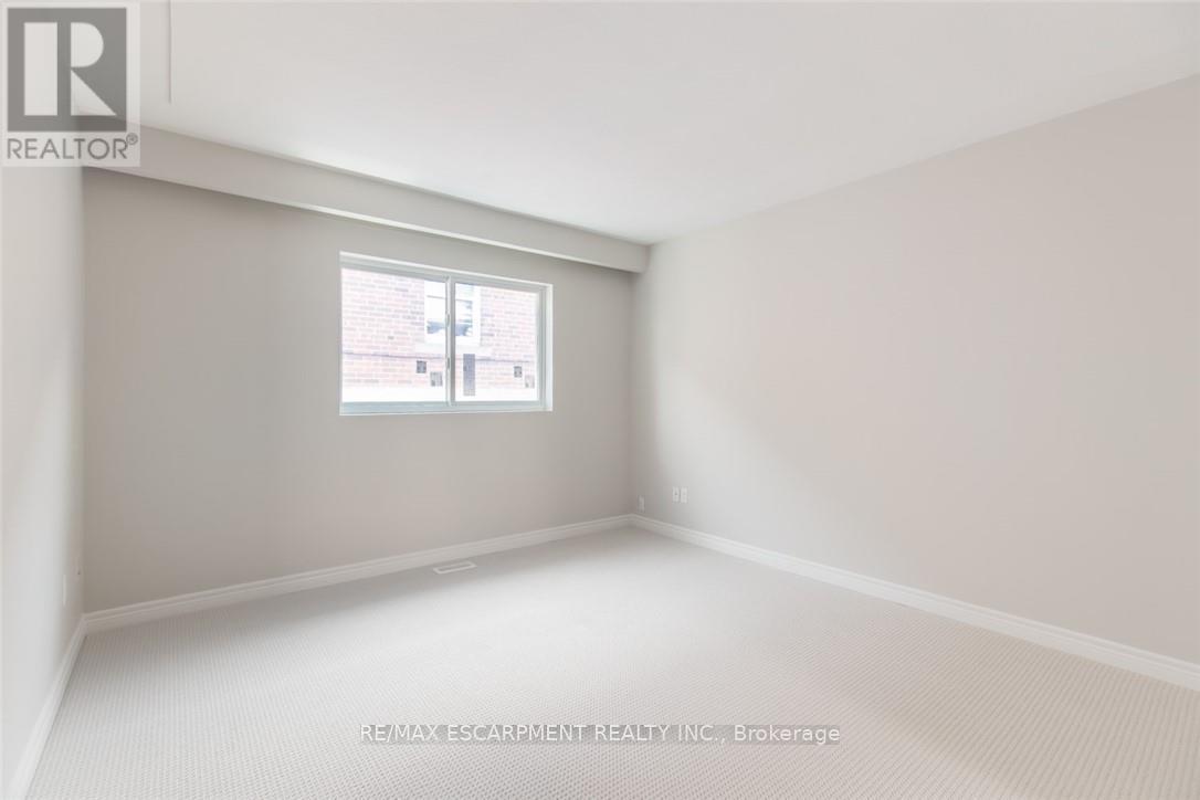 2340 King Street E, Hamilton, Ontario  L8K 1X7 - Photo 35 - X12185444