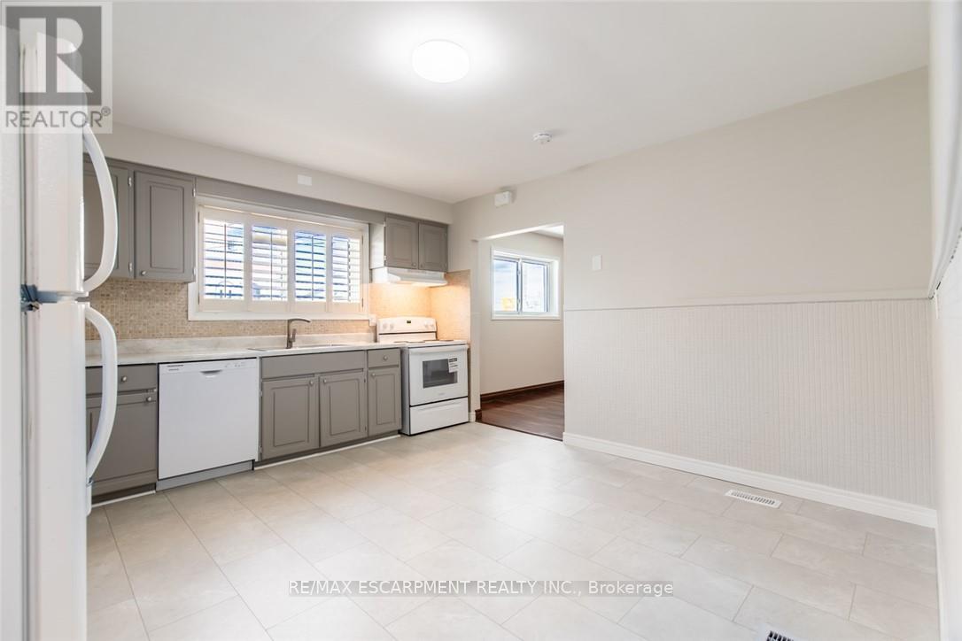 2340 King Street E, Hamilton, Ontario  L8K 1X7 - Photo 32 - X12185444