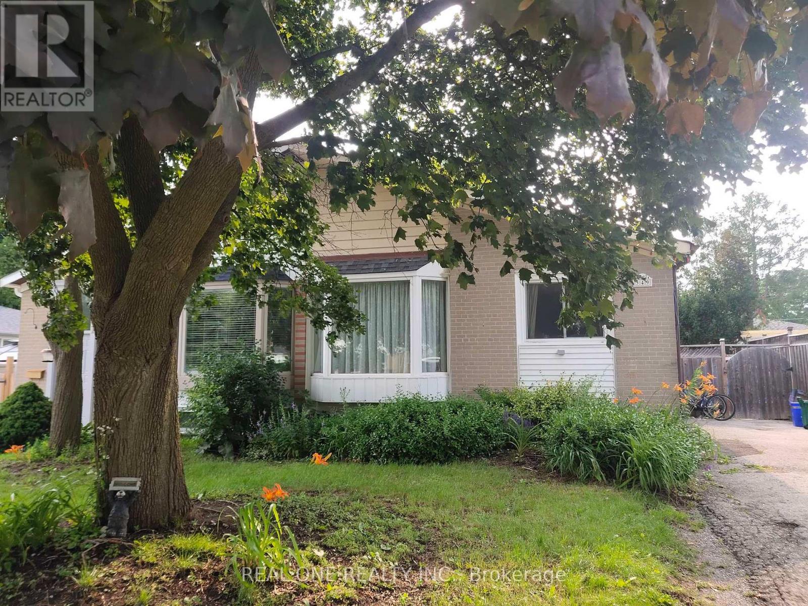 BASEMENT - 349 BROWNDALE CRESCENT, Richmond Hill, Ontario