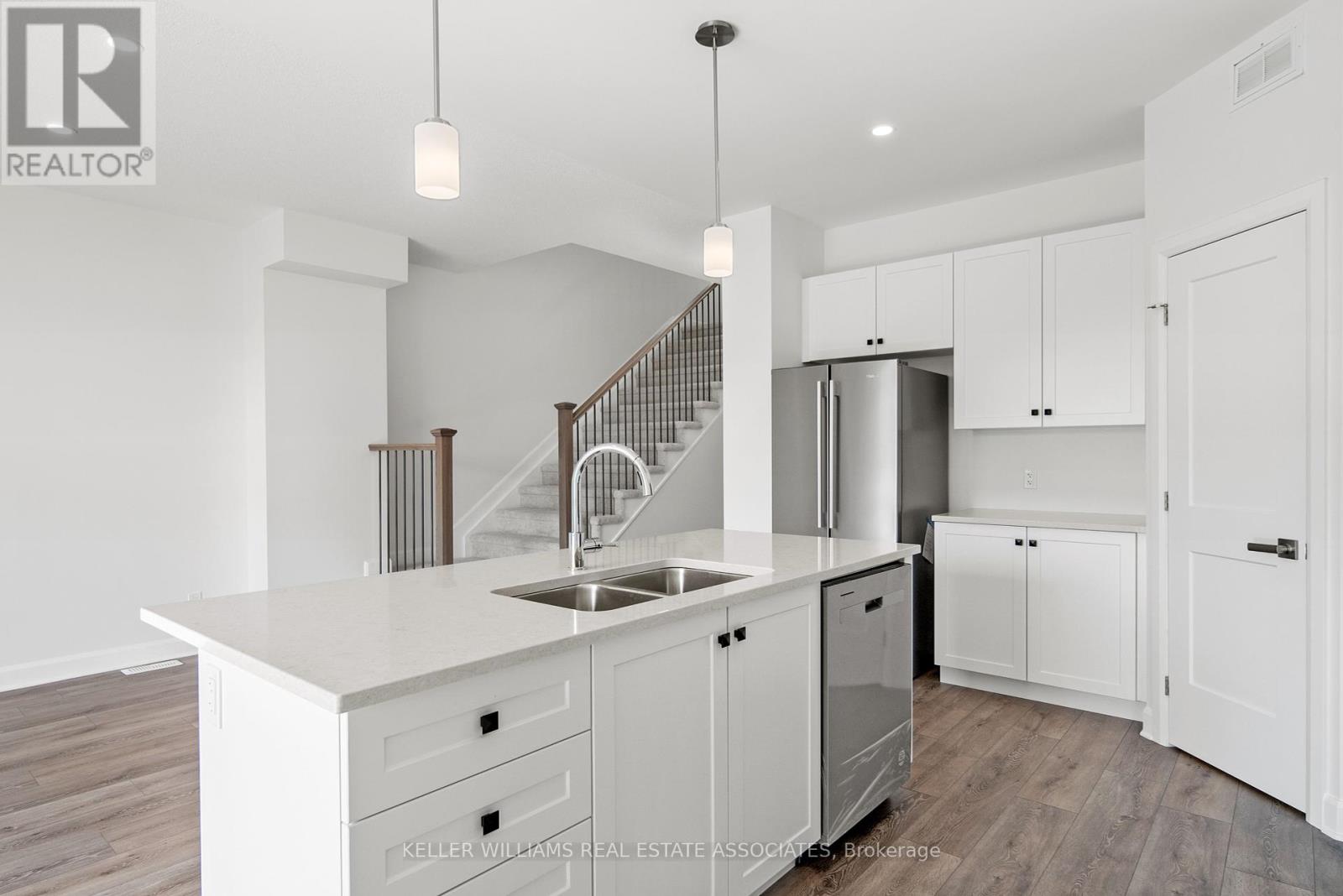 344 Buckthorn Drive, Kingston, Ontario  K7P 0S1 - Photo 8 - X12187403