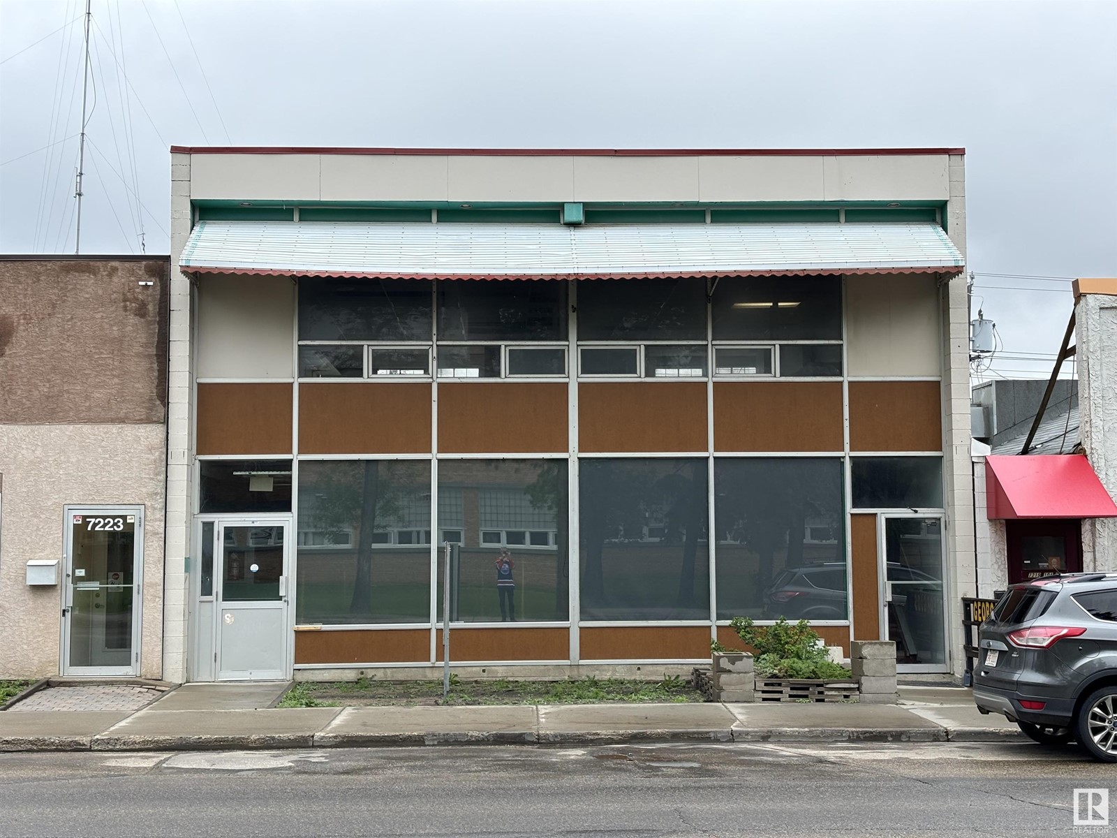 7221 104 ST NW, Edmonton, Alberta