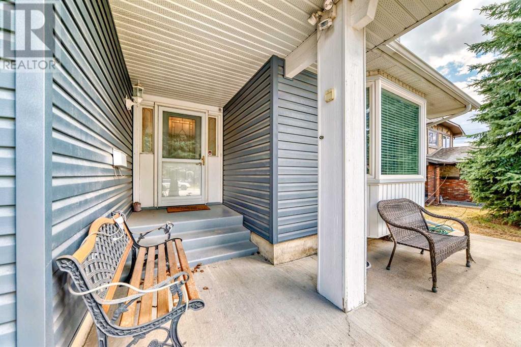Property at 35 Sunmount Close image 3