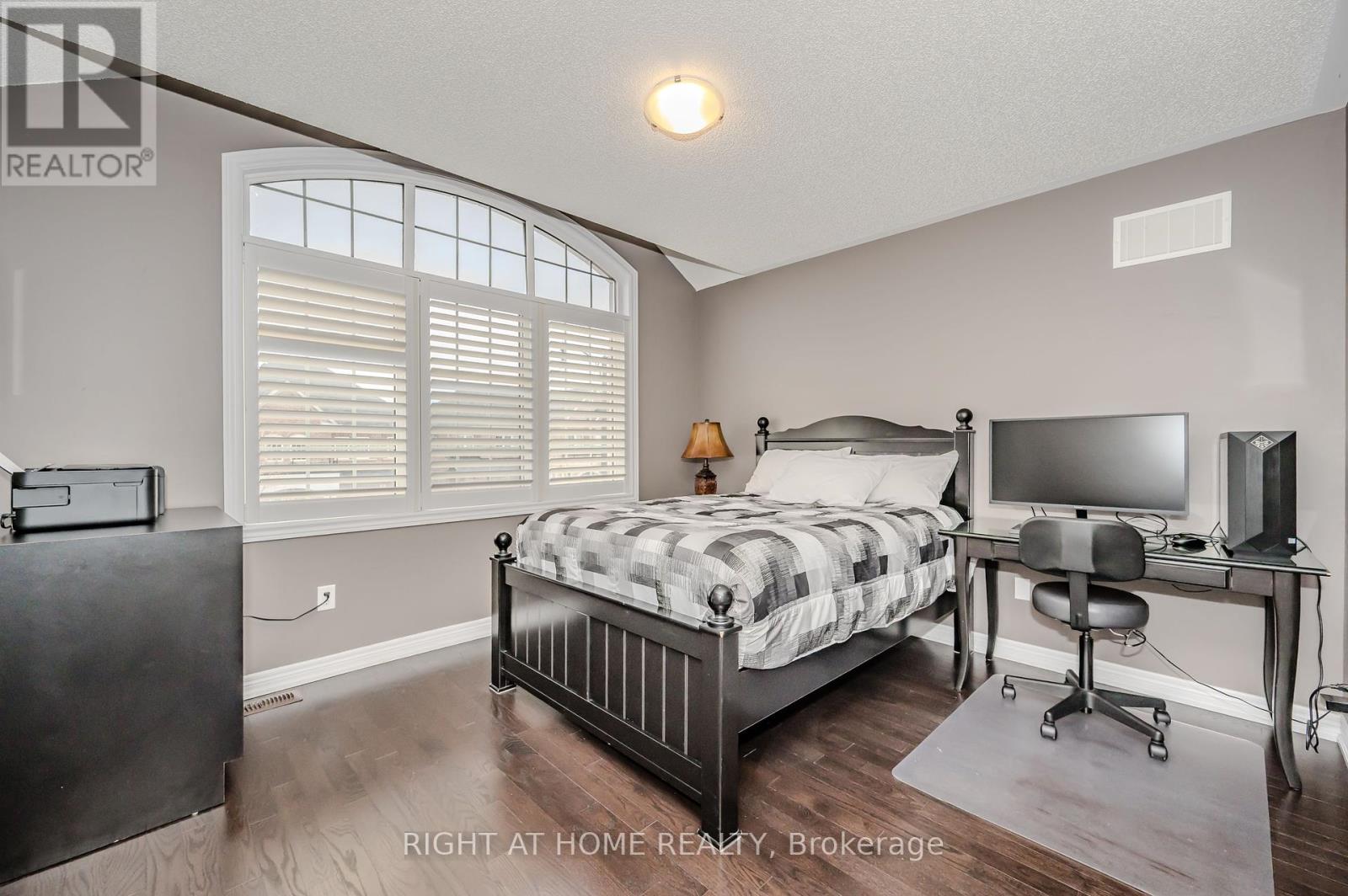 64 Kalmia Road, Brampton, Ontario  L6X 4N4 - Photo 30 - W12109485